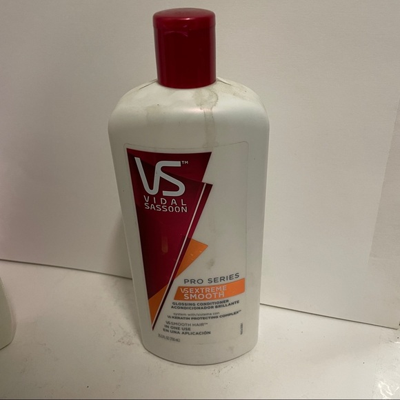 Vidal Sassoon Extreme Smooth Glossing Conditioner HTF